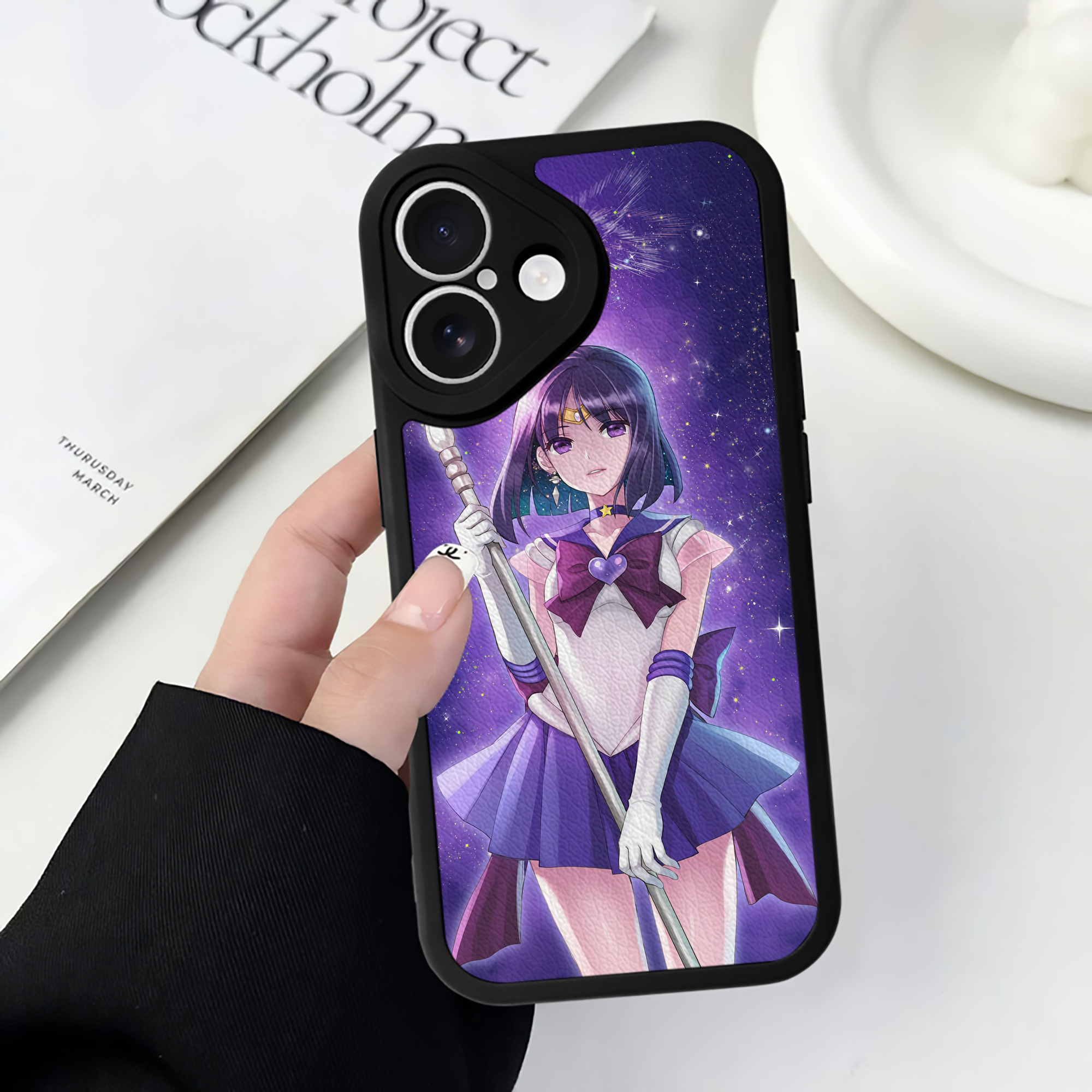 （画像用） 美少女戦士セーラームーン Sailor Moon 【iPhone 16シリーズ対応】シリコンスマホケース（レザー調） 材質：シリコン